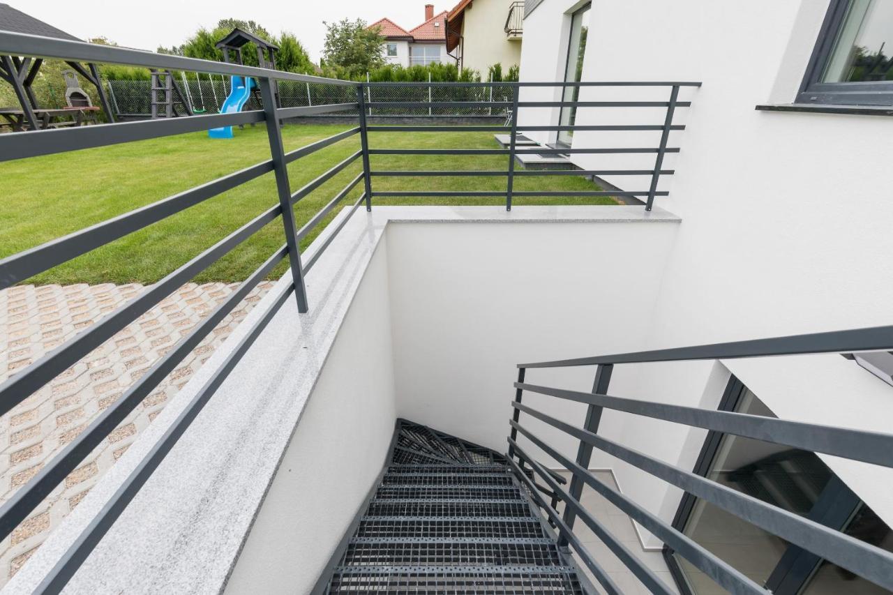 Underground Apartment In A Lux Holiday House Posejdon By Renters Prestige Kołczewo Kültér fotó