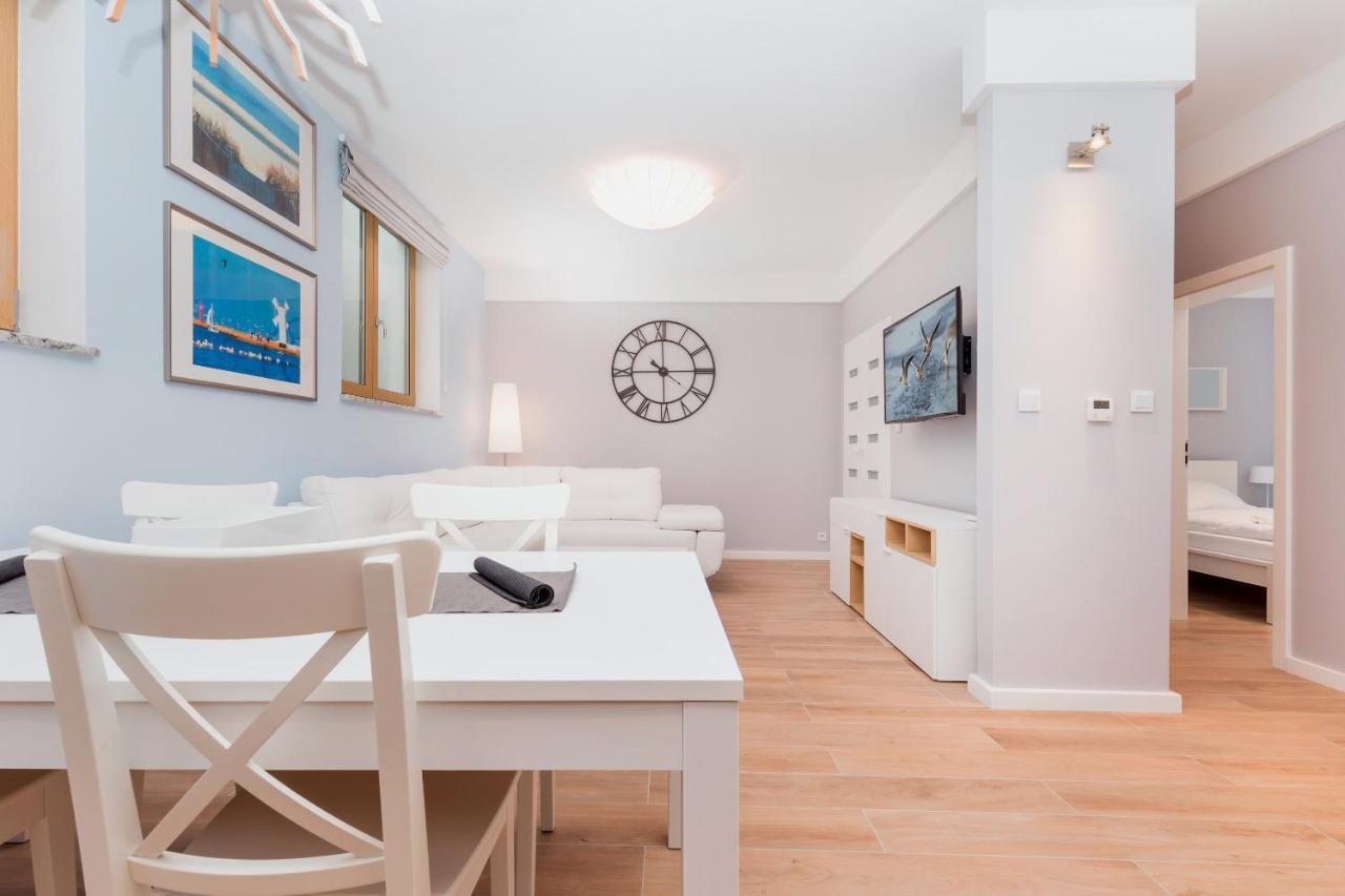Underground Apartment In A Lux Holiday House Posejdon By Renters Prestige Kołczewo Kültér fotó